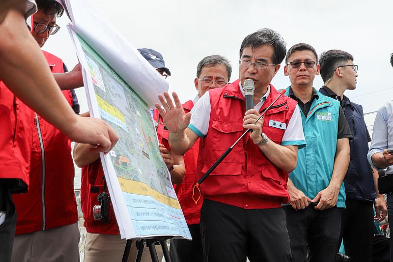 卓榮泰院長嘉義縣勘災，中央地方協力推動系統化治水-3