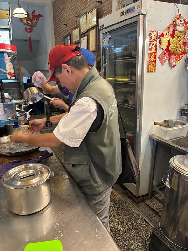 圖1 新竹市衛生局啟動夏季飲冰品專案稽查，為市民把關食安。