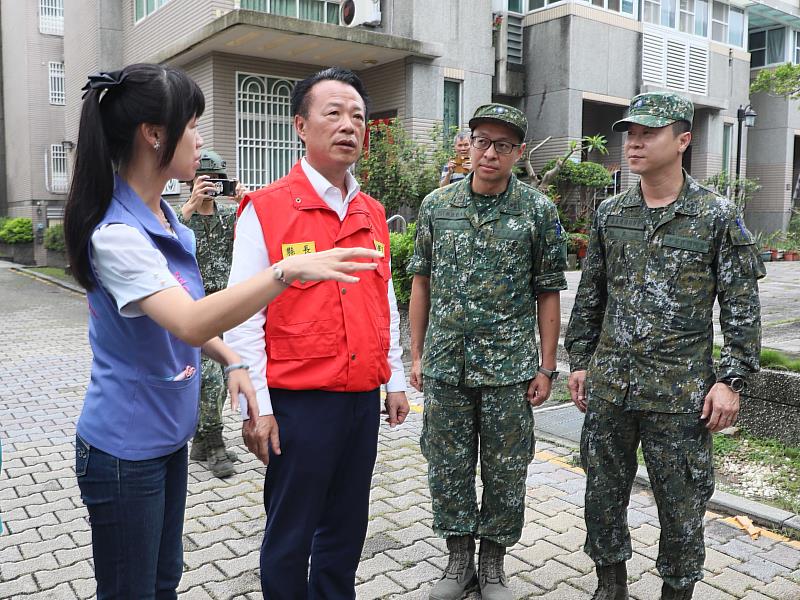 國軍馳援災區 翁章梁縣長感謝弟兄挺身而出