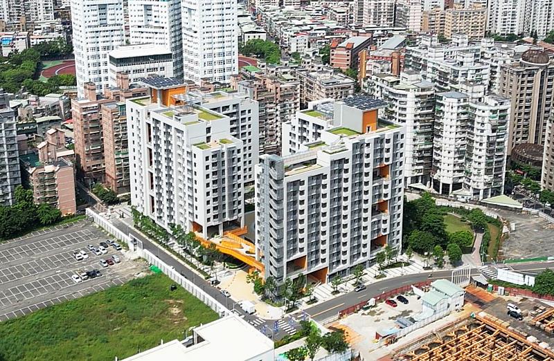 「土城員和青年社會住宅」榮獲2025國家卓越建設獎「最佳管理維護類」金質獎。(新北住都中心提供)