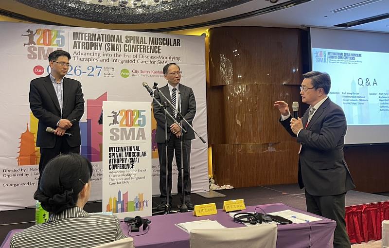 Q&A 時段,講者和與會學者進行深度交流
