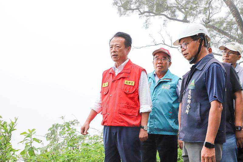 豪雨影響嘉義縣山區道路,嘉縣府封閉12路段啟動管制作業-4