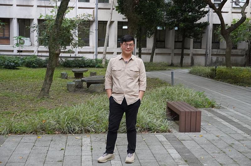 臺科大校友黃瑞仁提起在臺科大的恩師李嘉平教授:「最深刻的事,從來不是教什麼,而是陪你做什麼。」