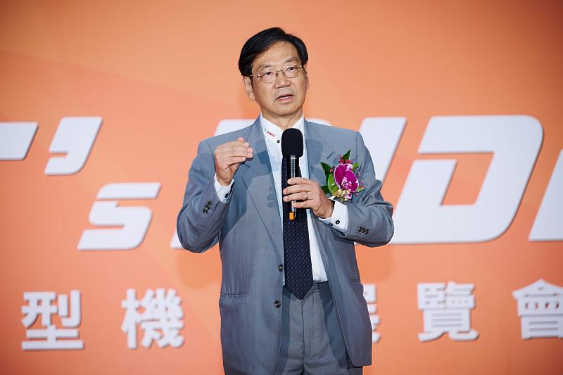 光陽集團柯俊斌董事長呼籲政府延長汰舊換新補助並加速貨物稅減徵，持續提升國人換購新車的意願，進一步帶動環保與產業雙贏。
