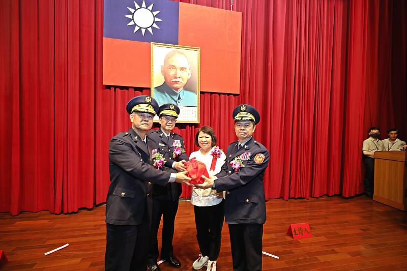 0_黃敏惠市長監交印信