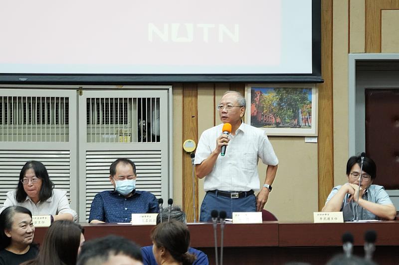 典禮現場主管與師長輪番致詞，為新學年揭開序幕，凝聚團隊共識。