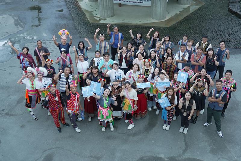 全臺東換上族服迎「原住民族日」 縣府串聯全縣各公所機關共響文化行動
