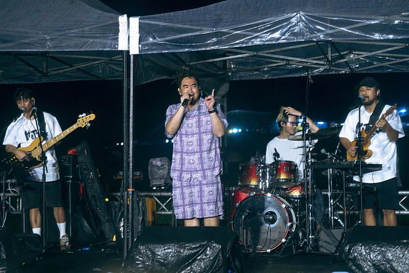 2025臺灣國際熱氣球嘉年華光雕音樂會 鹿野高台萬人冒雨熱情參與 Matzka壓軸演出點燃全場