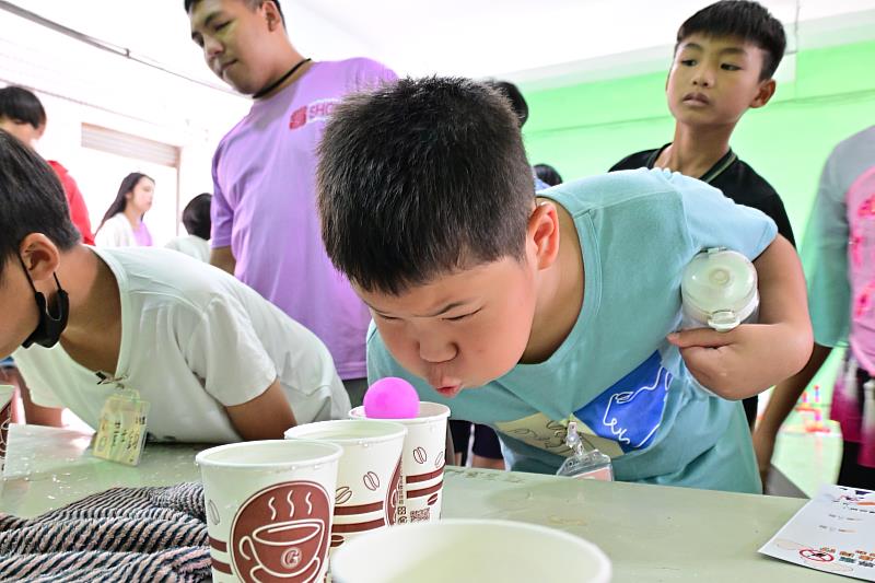 臺東縣衛生局暑期青春專案啟動 拒菸闖關活動Hing翻校園！