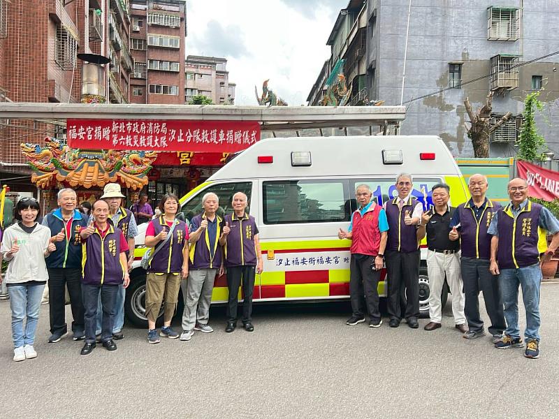 消防局第六大隊李建霖副大隊長於捐贈儀式中，除致贈感謝狀表達對捐贈者的謝意，並表示消防局將持續提供完善的緊急救護服務，也期望透過捐贈者的善行義舉拋磚引玉，讓社會大眾更重視救災救護品質，打造更安全的社會。