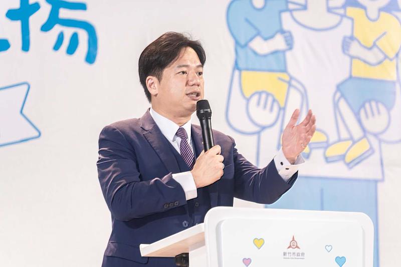 代理市長邱臣遠祝福全天下的爸爸「父親節快樂、健康平安」