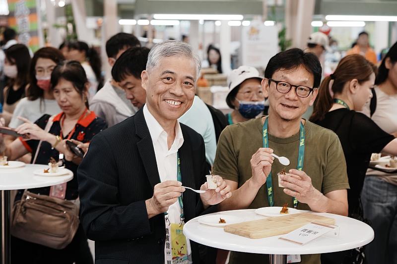 圖1 客委會范佐銘副主委出席美食展1