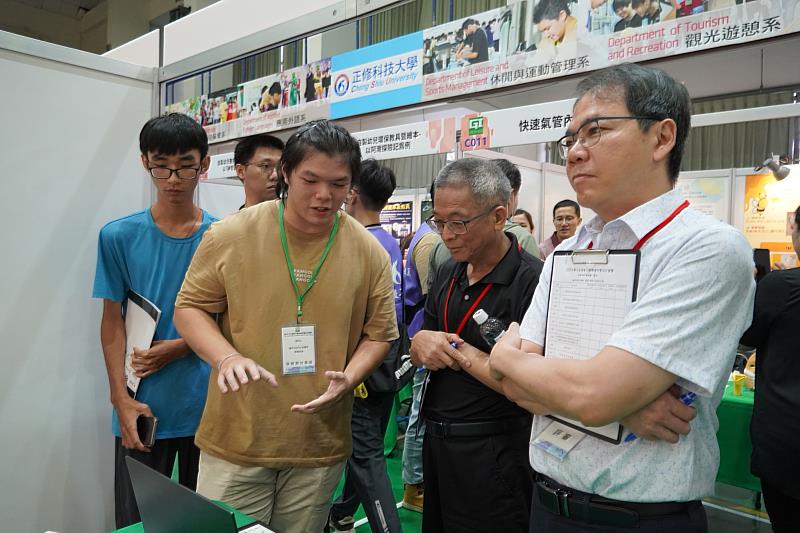 綠點子國際發明設計競賽200隊在正修競技