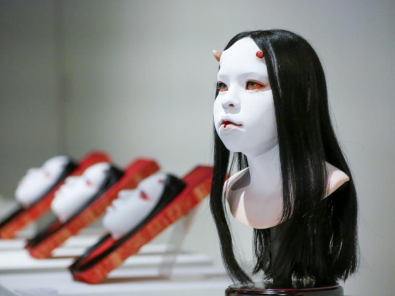 展場一隅，栩栩如生的人像雕塑吸引眾人目光，值得親自來體驗它的精緻與震撼。