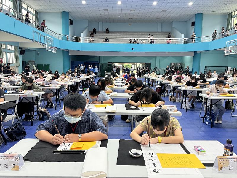 學生書寫中