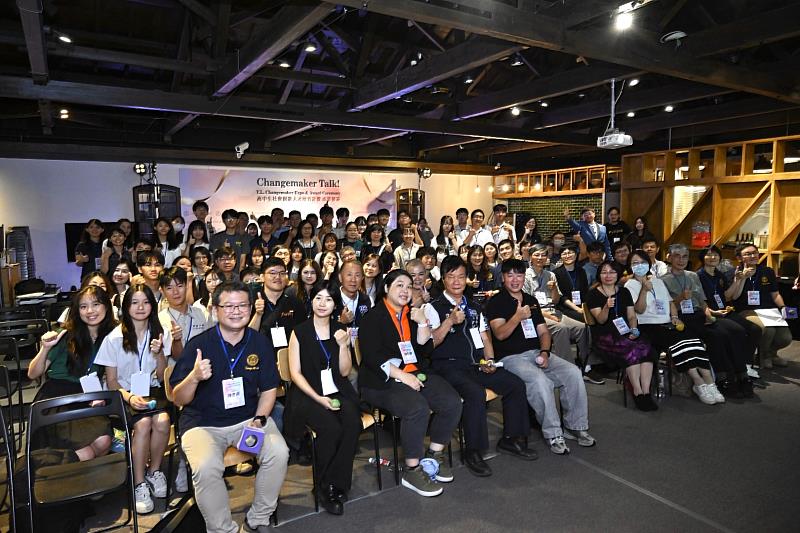 為鼓勵青年深入公共議題、實踐社會行動力，東海大學日前攜手大同大學與中山大學，參與策動「堉璘CHANGEMAKER 高中計畫」成果展