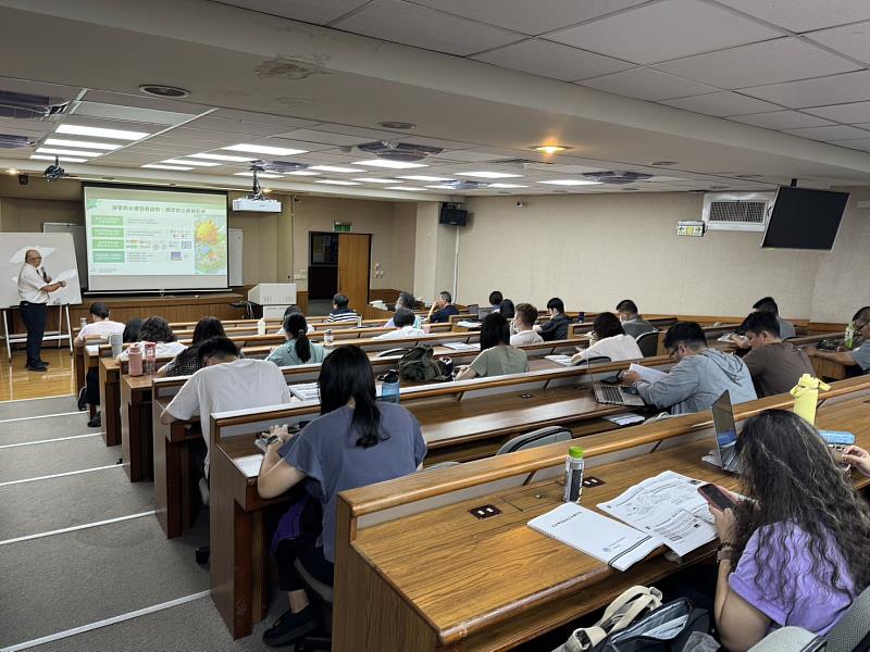 課程著重實務與理論,協助受訓學員理解淨零核心