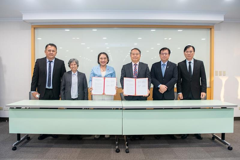 雙方簽署臺菲漁業技術工作小組第7次會議(TWG7)會議紀錄