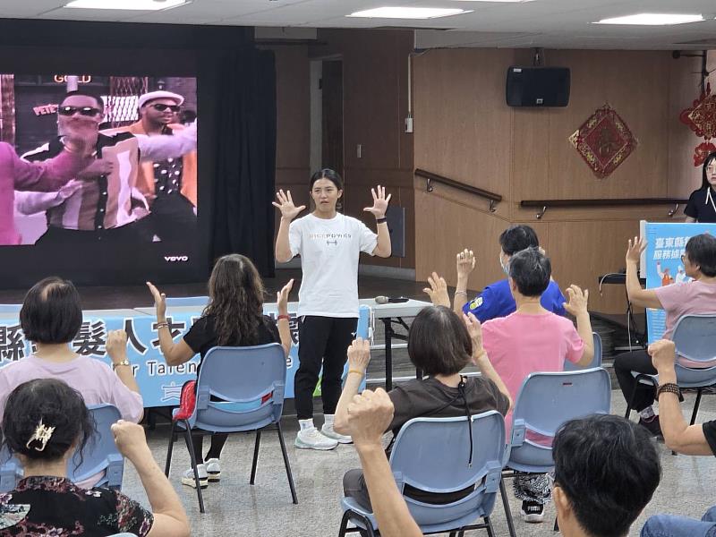 臺東縣府打造銀髮學習基地 柔道國手帶課長者活力全開