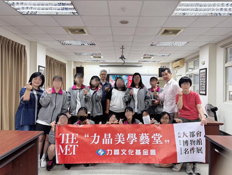 ▲「力晶美學藝堂——校園藝術教育推廣計畫」走入花蓮南平中學，讓藝術點亮心中的光。