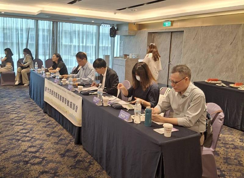 市府藉由舉辦座談會期盼加速推動都市更新與市民生活品質
