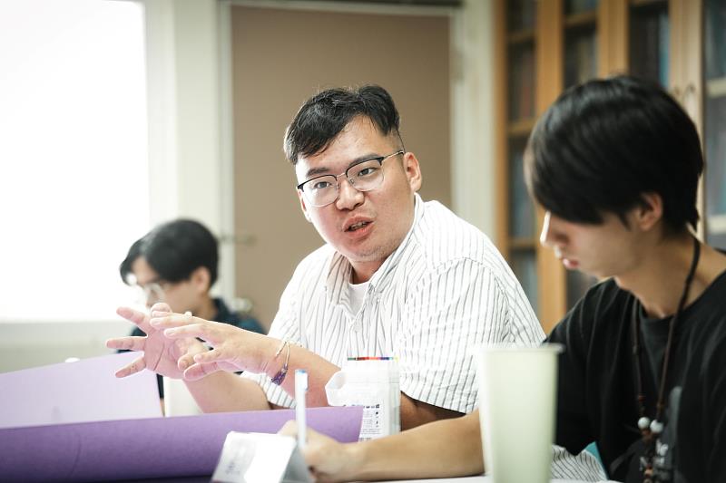 與會者分組交流,從不同角度研議提升青年公共參與的策略與作法。