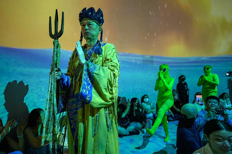 「虛迷山」開幕演出現場，國立臺灣美術館提供，攝影：ANPIS_FOTO_王世邦
