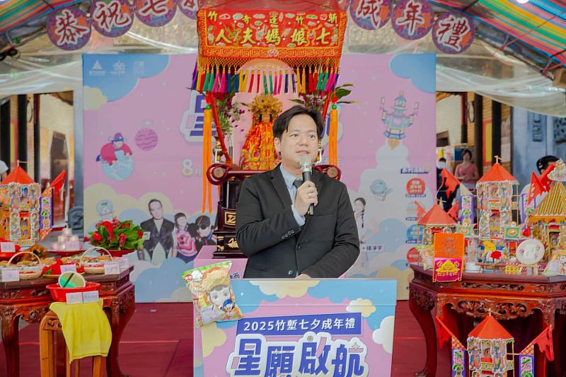 代理市長邱臣遠致詞，邀請青年朋友熱情參與。