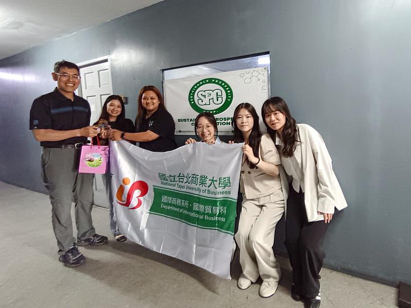 透過海外實習讓學生們提升跨國溝通能力與國際職場適應力。