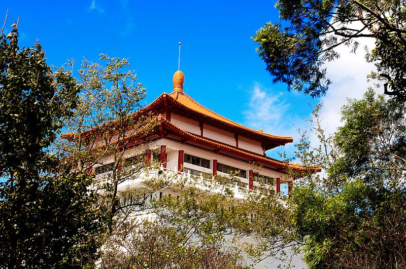文化大學樂齡大學上課地點位於風景優美的陽明山,樂齡學員若能持續參與課程,不僅能延緩記憶與認知退化,還能減輕憂鬱與孤獨感。