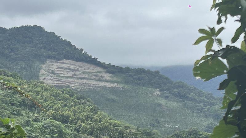 山坡地違法開挖零容忍　利家段山坡地開發案縣府勒令立即停工 依規裁罰並送檢偵辦
