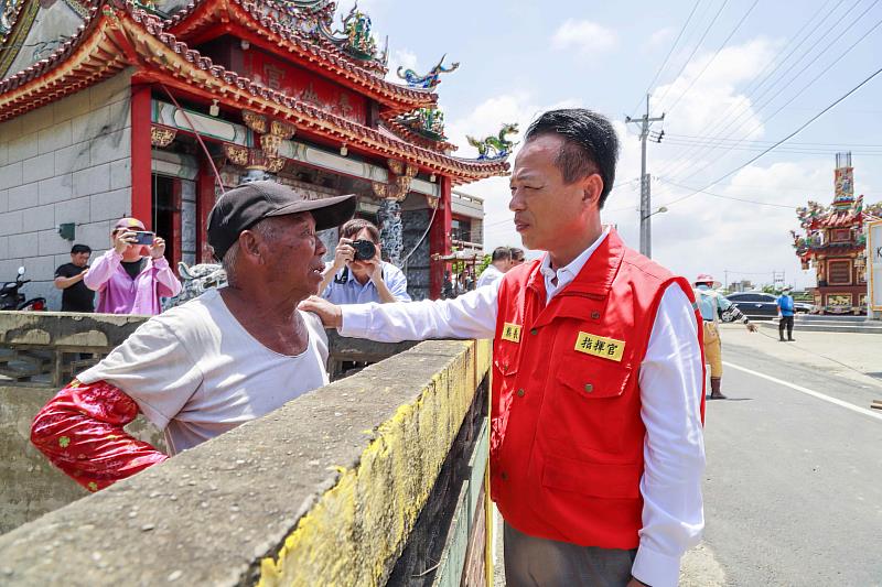 翁章梁關心災後清溝、消毒及大型家具清運，籲民眾慎防楊柳颱風