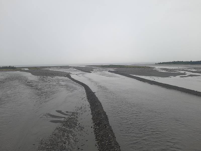 楊柳颱風外圍環流影響 強風恐致卑南溪揚塵 縣府籲民眾防颱並加強防護