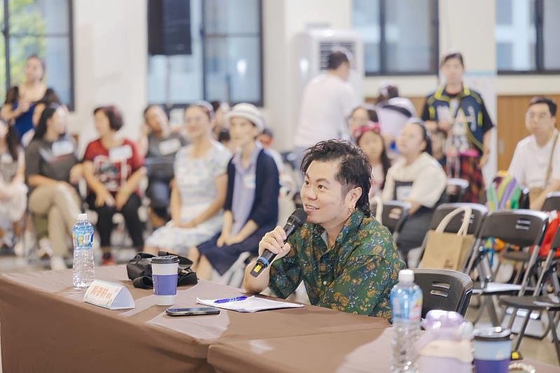 金曲獎「最佳客語歌手」黃子軒老師講評畫