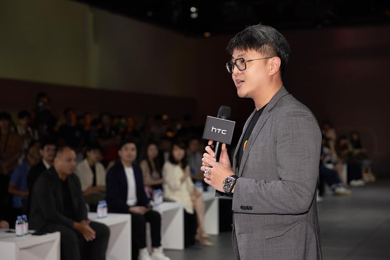 台灣大個人用戶事業商務長林東閔表示,此次與HTC強強聯手帶來的VIVE Eagle AI眼鏡,搭配台灣大高速5G行動網路與「OP響樂生活」一站式服務,大幅提升用戶日常生活與工作效率。