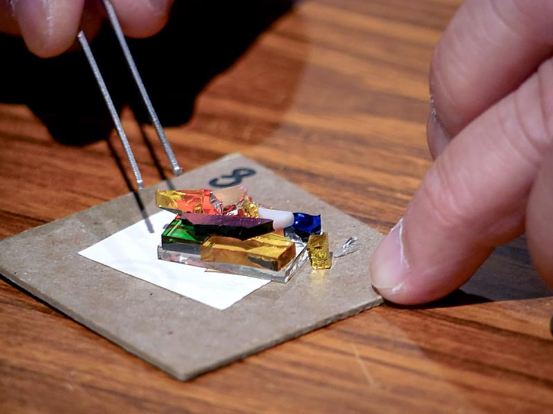 即將完成的作品，準備進窯展開奇妙的蛻變旅程。