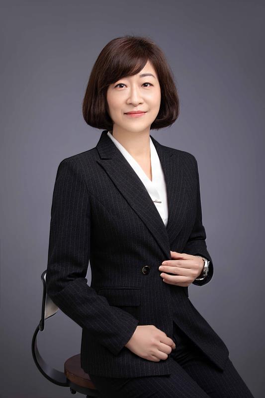 企管系校友、力麗觀光開發股份有限公司董事長楊竫如。(圖/淡江大學提供)