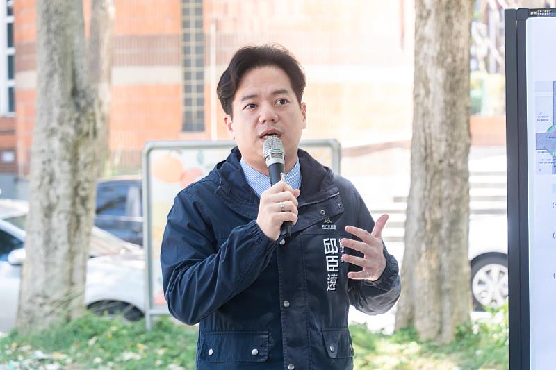 代理市長邱臣遠致詞表示未來將持續為學生與用路人提供更友善通行環境