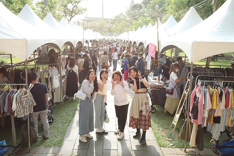 開嘉市集首次移師嘉義公園舉辦 吸引滿滿人潮