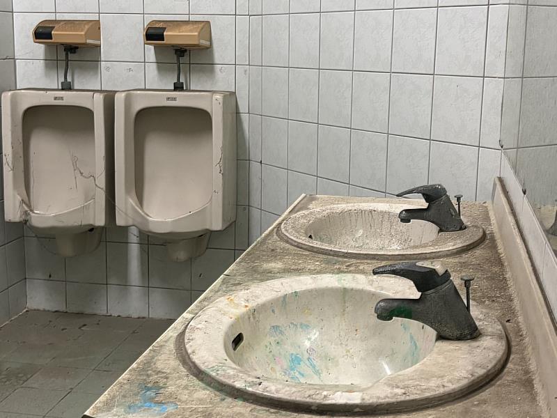 虎林國中老舊廁所。
