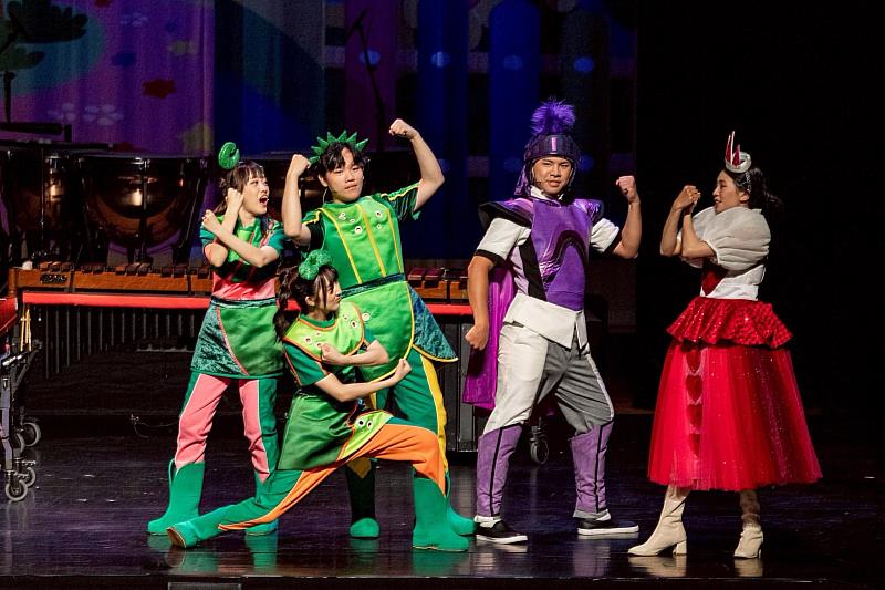 豆莢寶寶DoReMi與天弓騎士、紅通通公主一起踏上找回七彩光芒的冒險旅程！