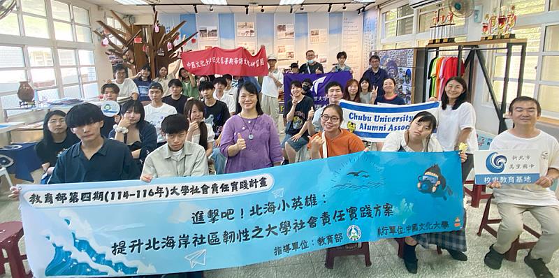 日文系學生擔任國際學伴，全程陪伴，學生不僅能實際運用日語、增強跨文化溝通力，也讓日本師生深入體驗台灣在地文化與永續教育成果。