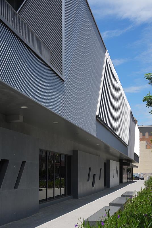 香山綜合休閒運動館外觀。