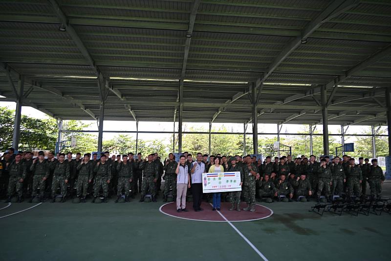 關懷後備軍人教召訓練 饒慶鈴今太平營區勞軍 向精進戰技、守護家園召員致敬 頒發獎金表彰貢獻