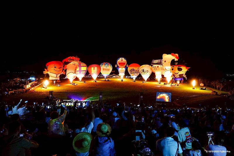 8/20、8/21連續兩場「無人機X熱氣球光雕音樂會」 旺福、理想混蛋接力登場 嗨翻鹿野高台(照片由台東縣府提供)