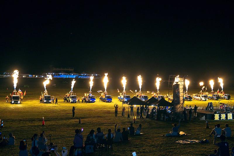 8/20、8/21連續兩場「無人機X熱氣球光雕音樂會」 旺福、理想混蛋接力登場 嗨翻鹿野高台(照片由台東縣府提供)