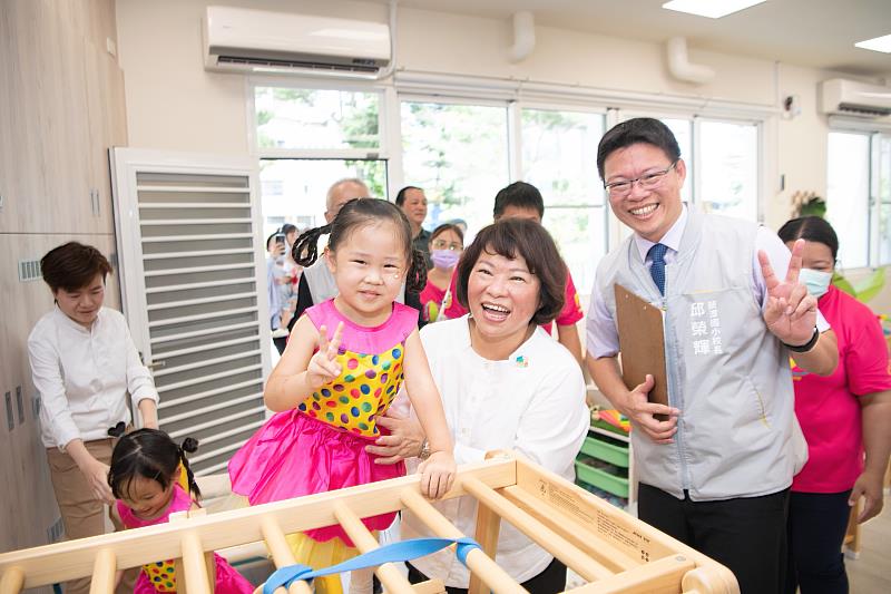 黃敏惠市長與幼兒園小朋友互動同樂