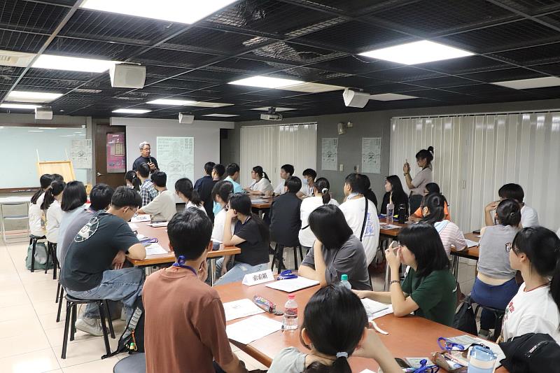 嘉義市博啟動市民參與方法論 學生協力工作坊策展0921城隍廟登場