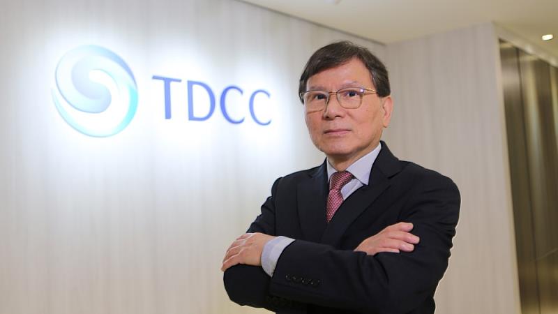 ▲集保結算所董事長林丙輝接受專訪。（非凡新聞攝影）