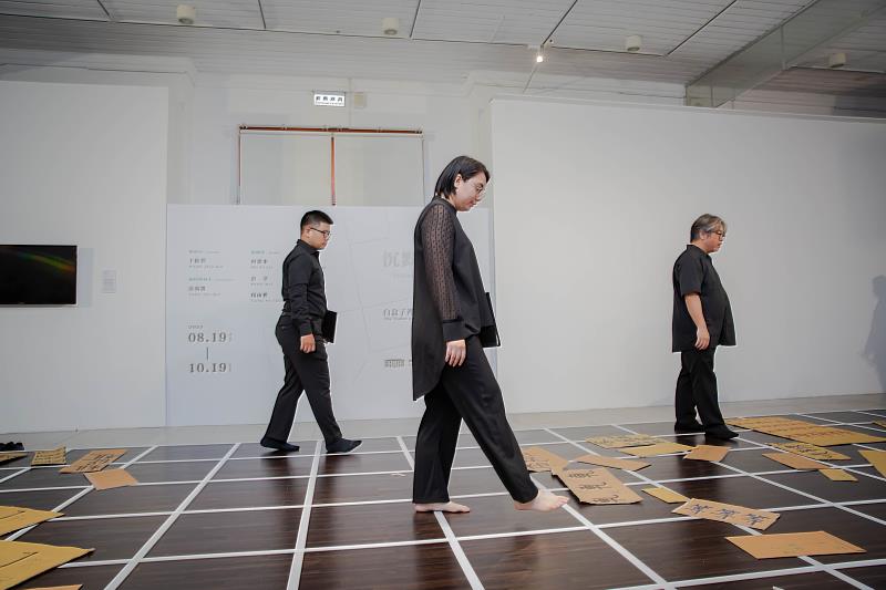 合唱團開場表演